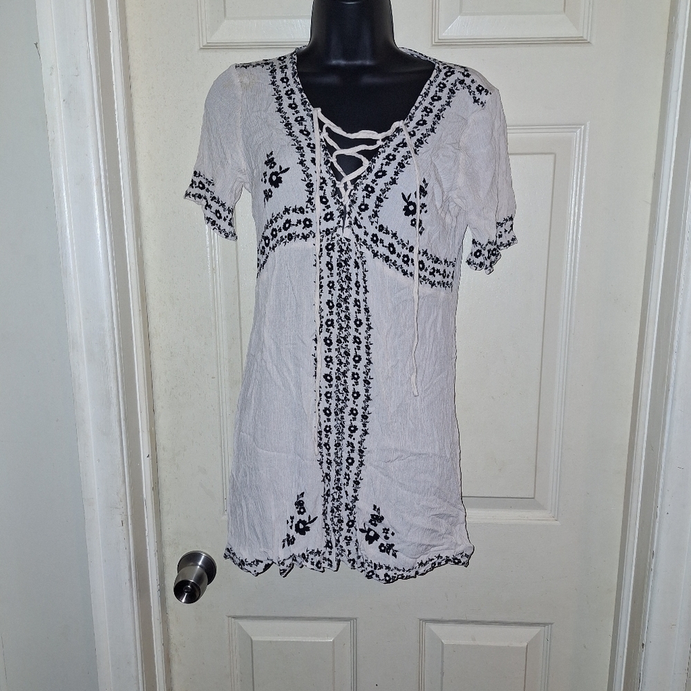 Design Lab blouse size large